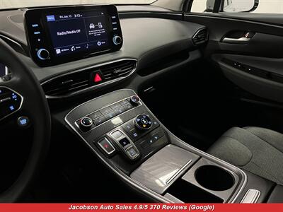 2022 Hyundai SANTA FE SEL AWD   - Photo 17 - Oshkosh, WI 54901
