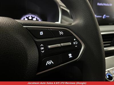 2022 Hyundai SANTA FE SEL AWD   - Photo 10 - Oshkosh, WI 54901