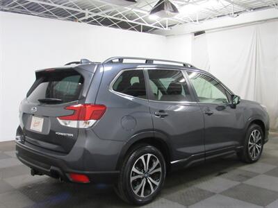 2023 Subaru Forester Limited AWD   - Photo 4 - Oshkosh, WI 54901