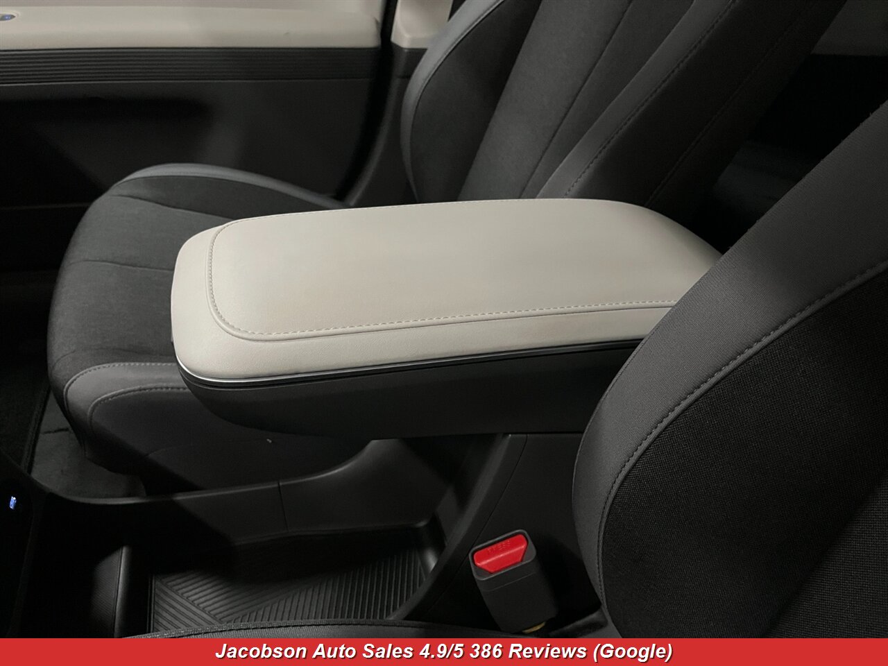 2024 Hyundai IONIQ 5 SE AWD - Photo 25 - Oshkosh, WI 54901