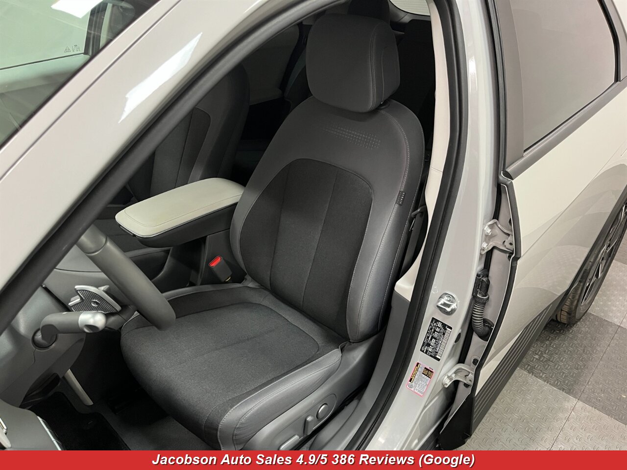 2024 Hyundai IONIQ 5 SE AWD - Photo 31 - Oshkosh, WI 54901