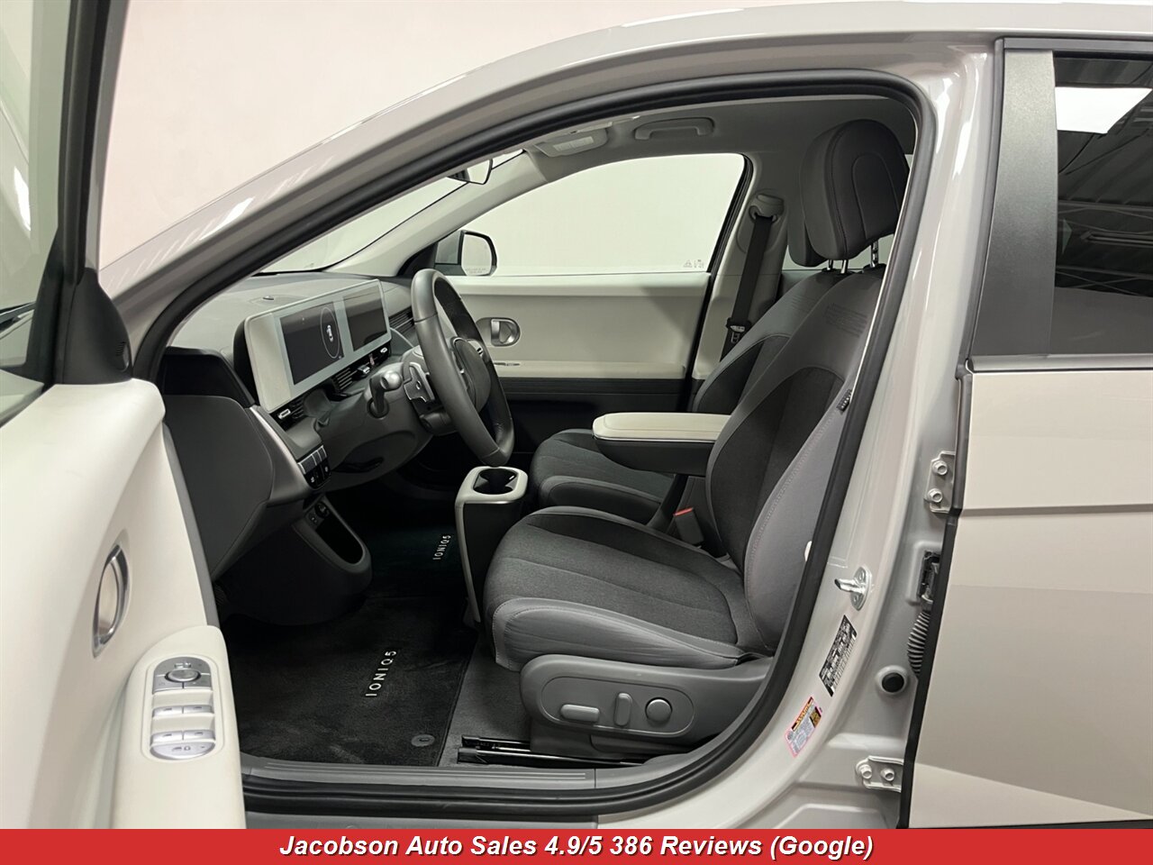 2024 Hyundai IONIQ 5 SE AWD - Photo 32 - Oshkosh, WI 54901