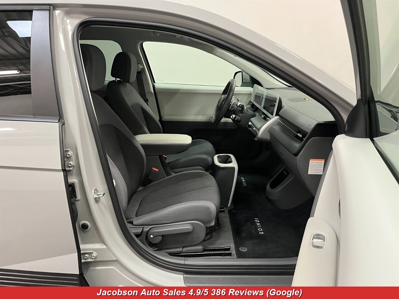 2024 Hyundai IONIQ 5 SE AWD - Photo 42 - Oshkosh, WI 54901