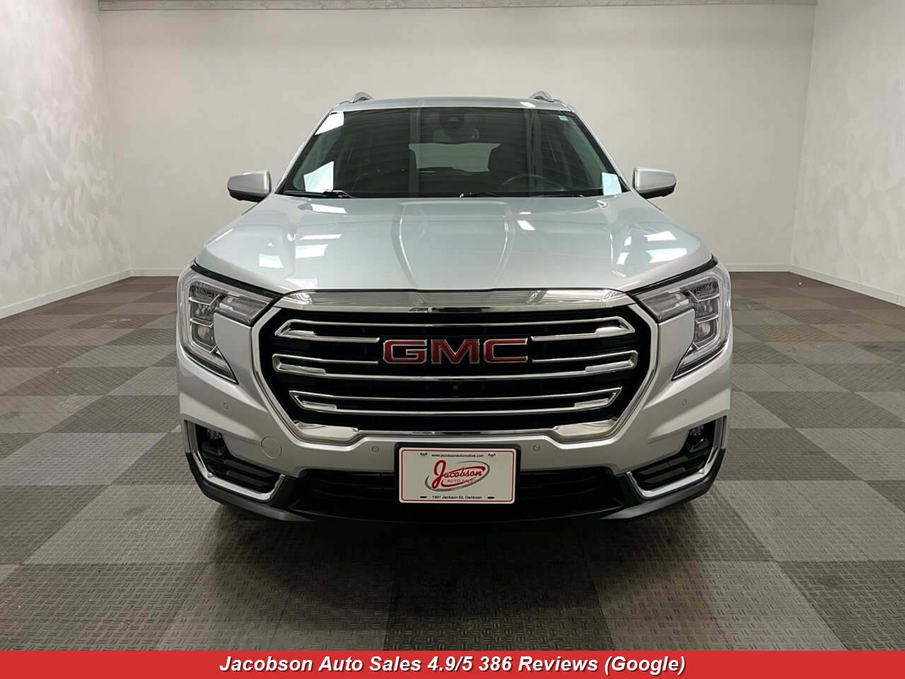 2022 GMC Terrain SLT - Photo 2 - Oshkosh, WI 54901