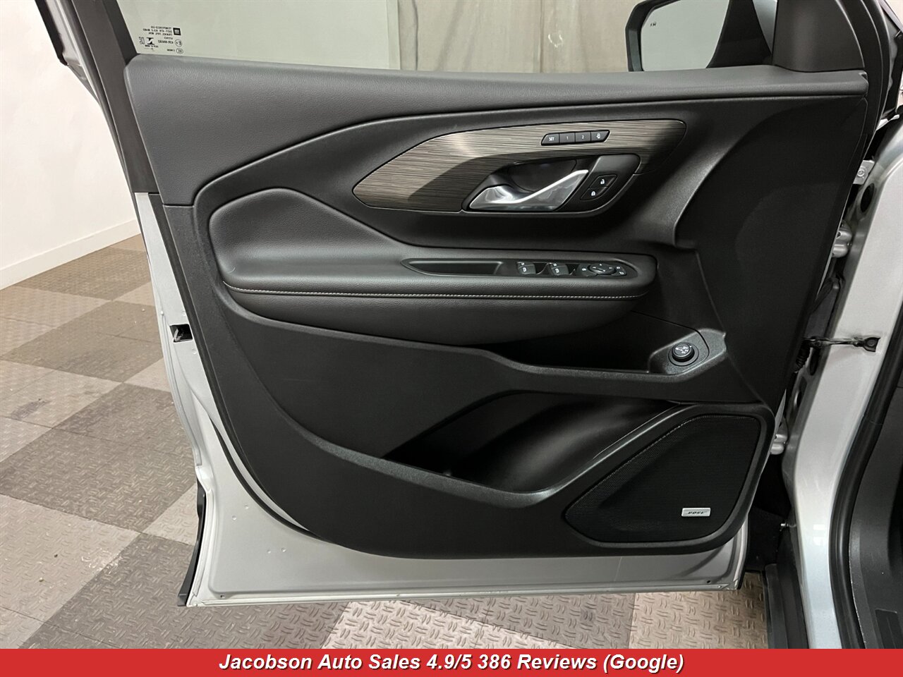 2022 GMC Terrain SLT - Photo 31 - Oshkosh, WI 54901