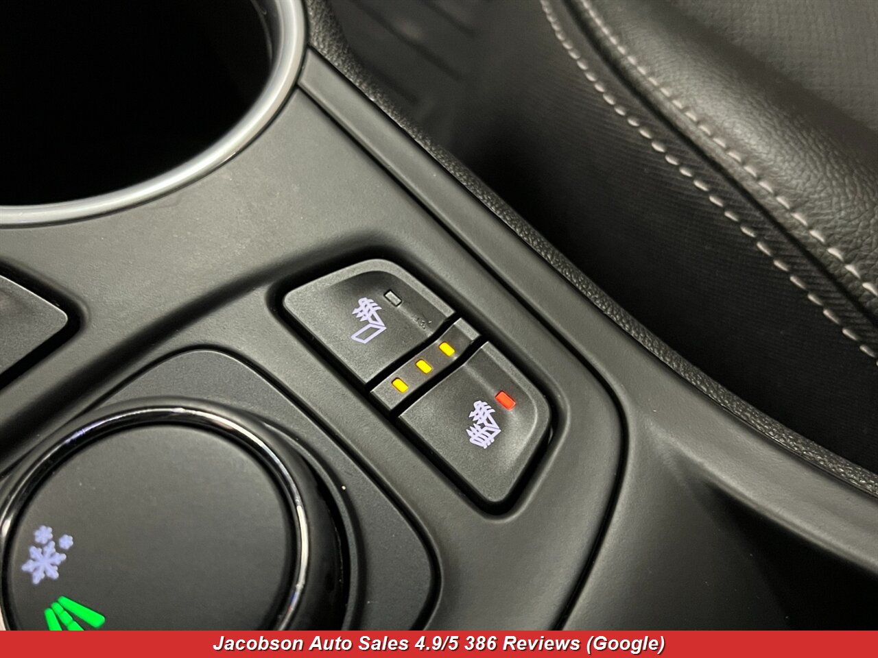 2022 GMC Terrain SLT - Photo 27 - Oshkosh, WI 54901