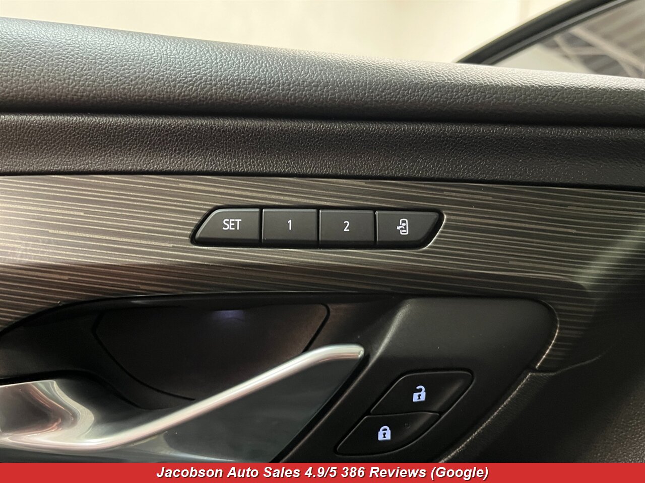 2022 GMC Terrain SLT - Photo 33 - Oshkosh, WI 54901