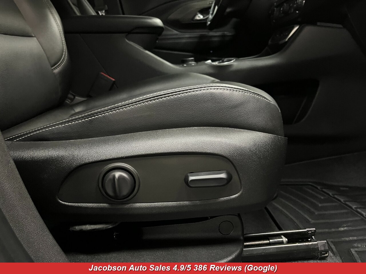 2022 GMC Terrain SLT - Photo 48 - Oshkosh, WI 54901