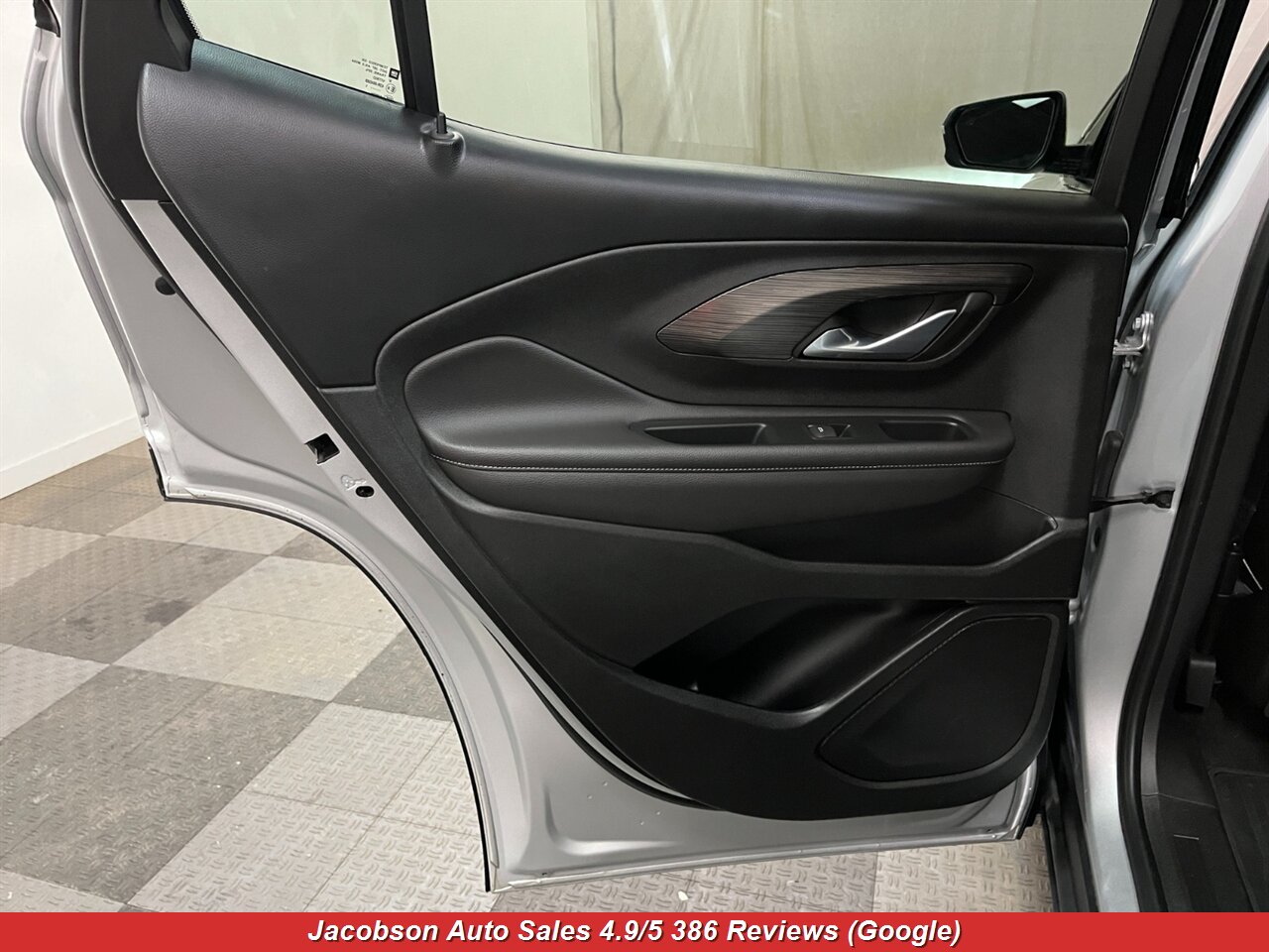 2022 GMC Terrain SLT - Photo 38 - Oshkosh, WI 54901