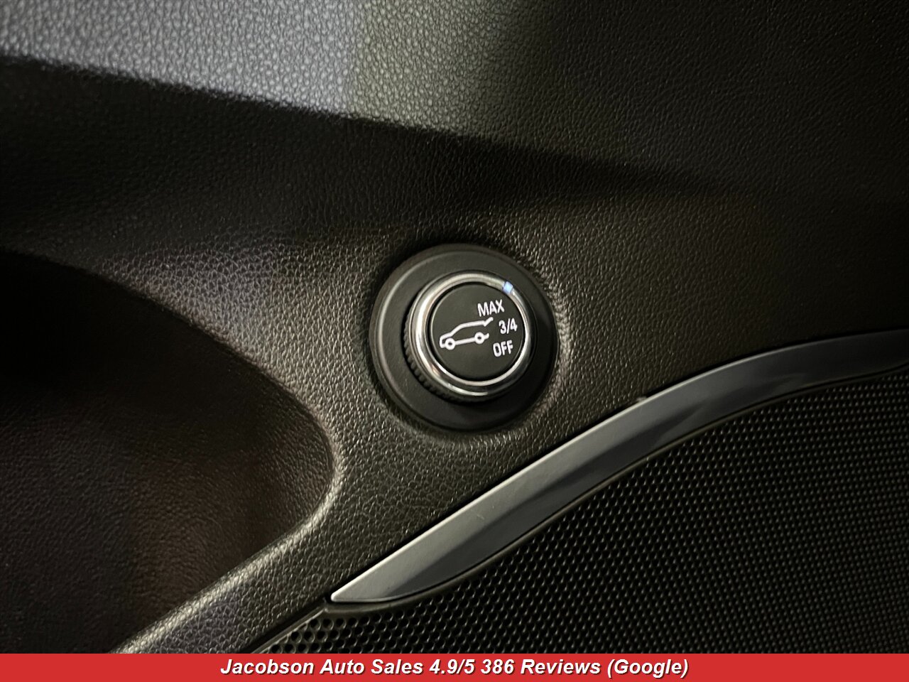 2021 Buick Enclave Avenir - Photo 3 - Oshkosh, WI 54901