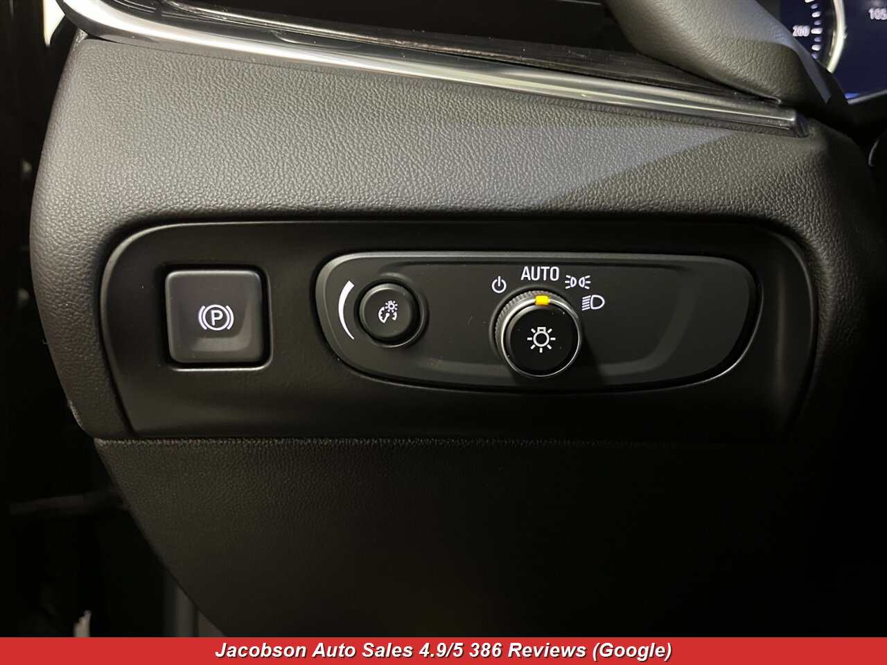 2021 Buick Enclave Avenir - Photo 4 - Oshkosh, WI 54901