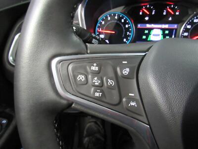 2023 Chevrolet Equinox Premier AWD   - Photo 10 - Oshkosh, WI 54901