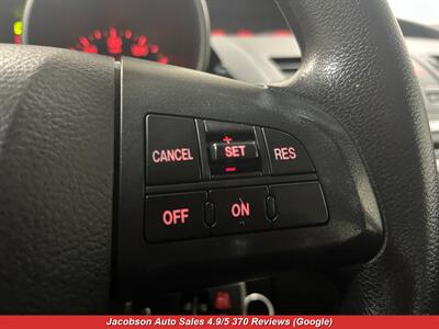 2011 Mazda Mazda3 i Touring   - Photo 10 - Oshkosh, WI 54901