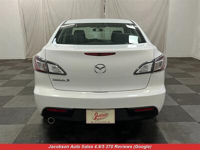 2011 Mazda Mazda3 i Touring   - Photo 30 - Oshkosh, WI 54901