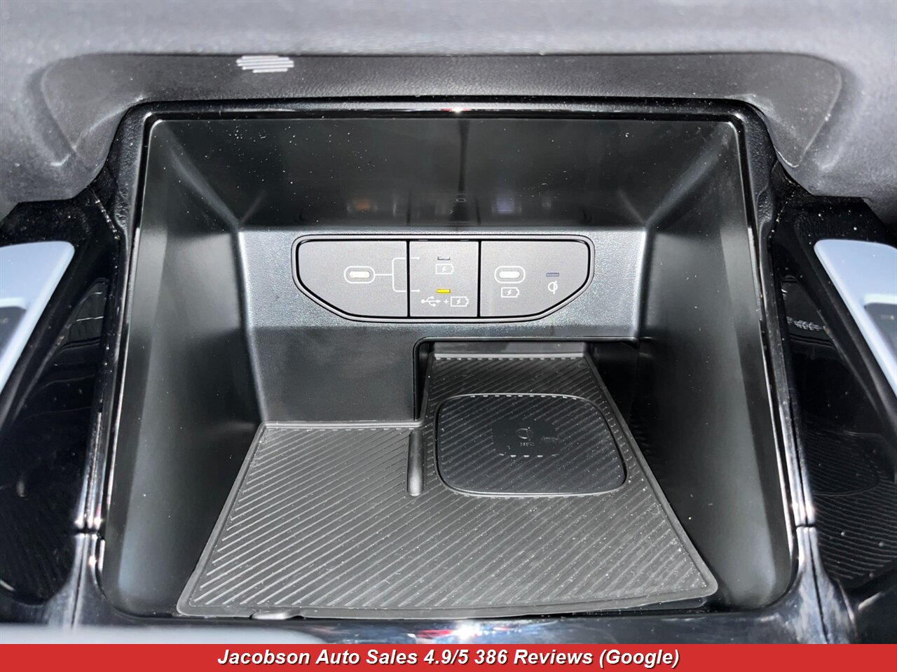 2024 Kia Sorento X-Line SX AWD - Photo 20 - Oshkosh, WI 54901
