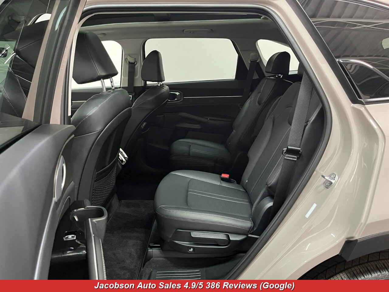 2024 Kia Sorento X-Line SX AWD - Photo 38 - Oshkosh, WI 54901