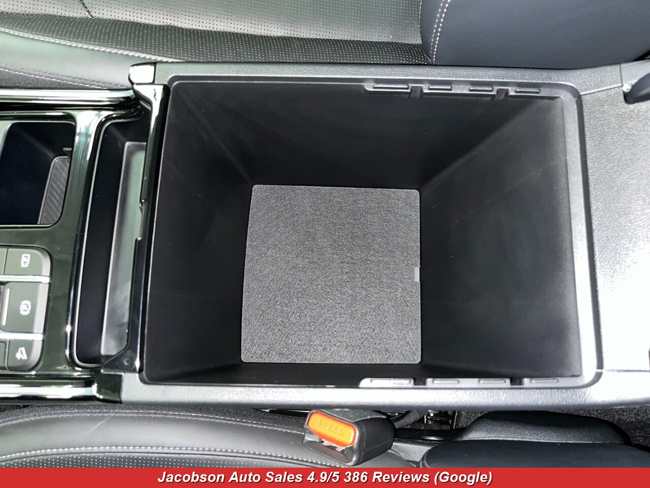 2024 Kia Sorento X-Line SX AWD - Photo 26 - Oshkosh, WI 54901