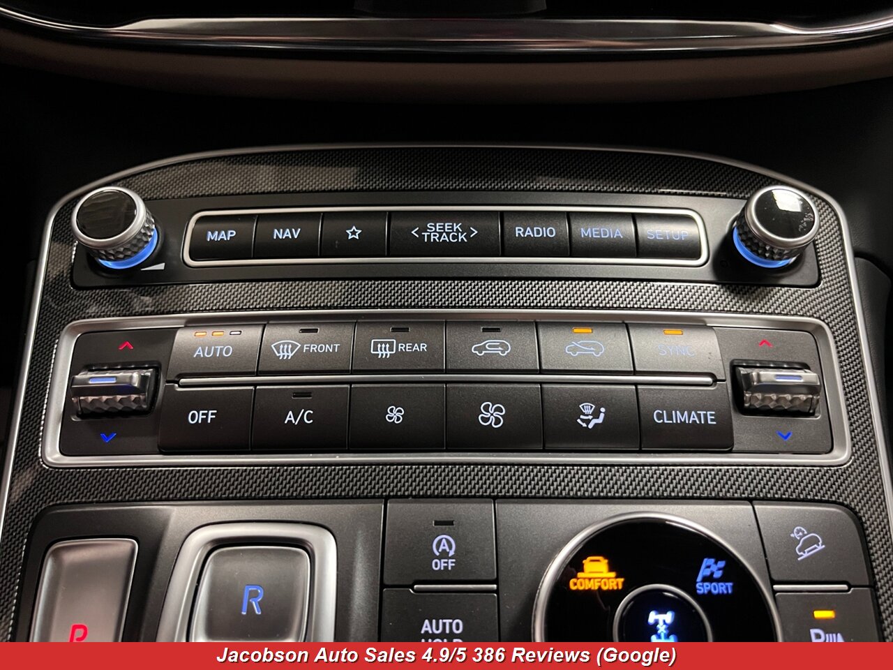 2023 Hyundai SANTA FE Limited AWD - Photo 22 - Oshkosh, WI 54901