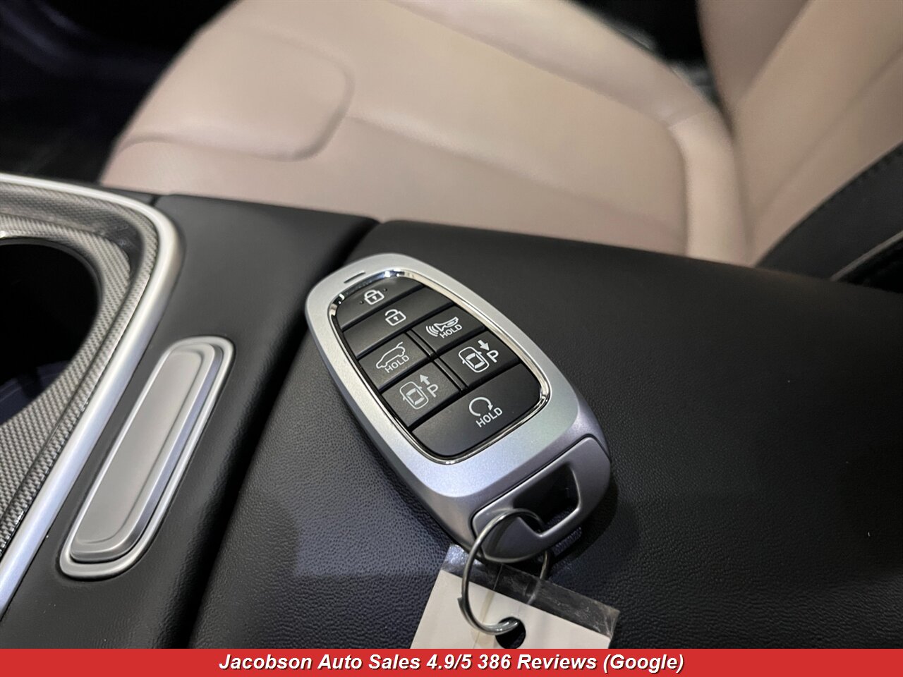 2023 Hyundai SANTA FE Limited AWD - Photo 27 - Oshkosh, WI 54901