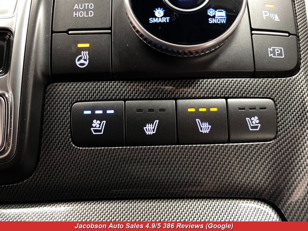 2023 Hyundai SANTA FE Limited AWD - Photo 23 - Oshkosh, WI 54901