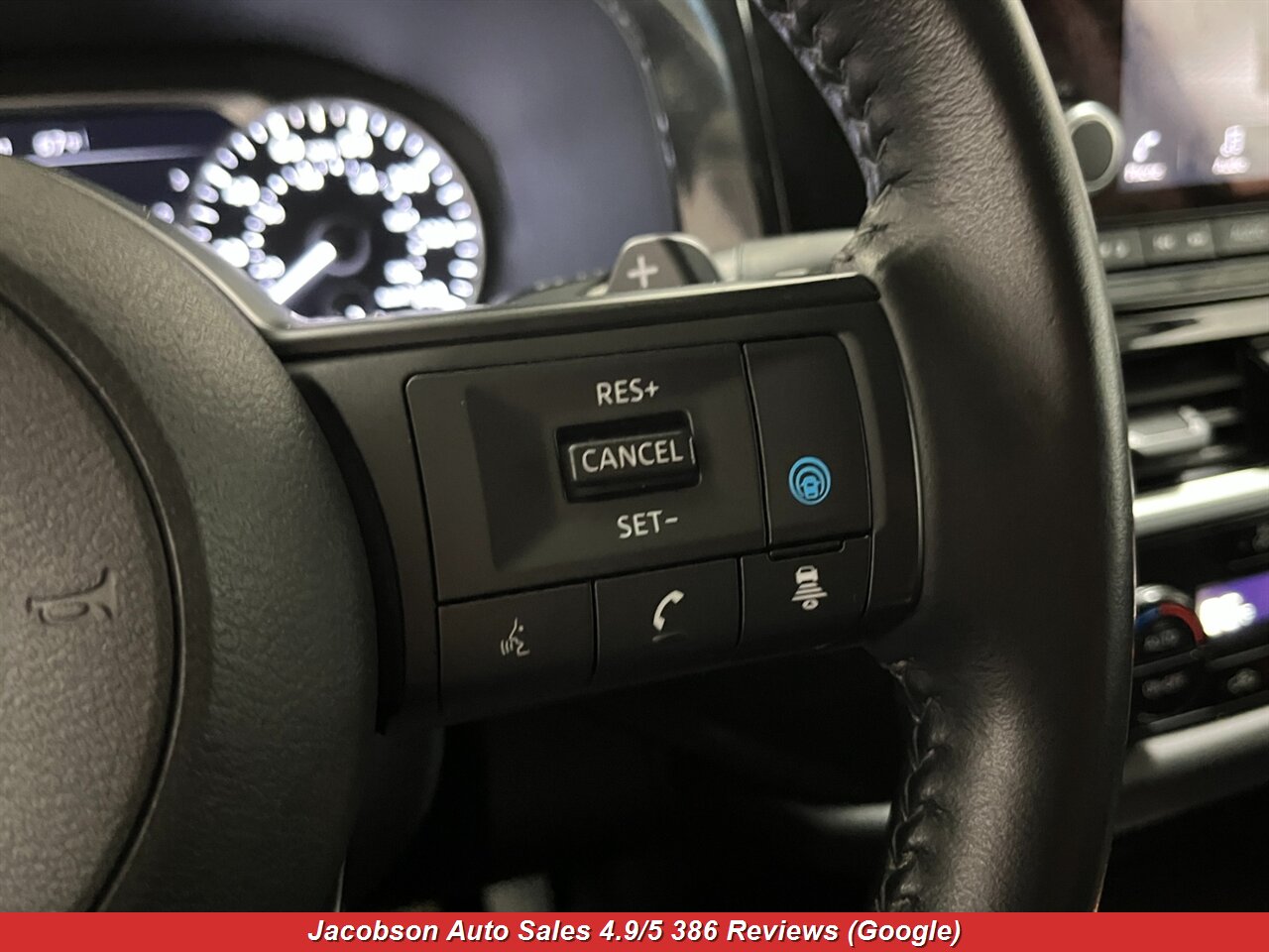 2024 Nissan Pathfinder SV AWD - Photo 13 - Oshkosh, WI 54901