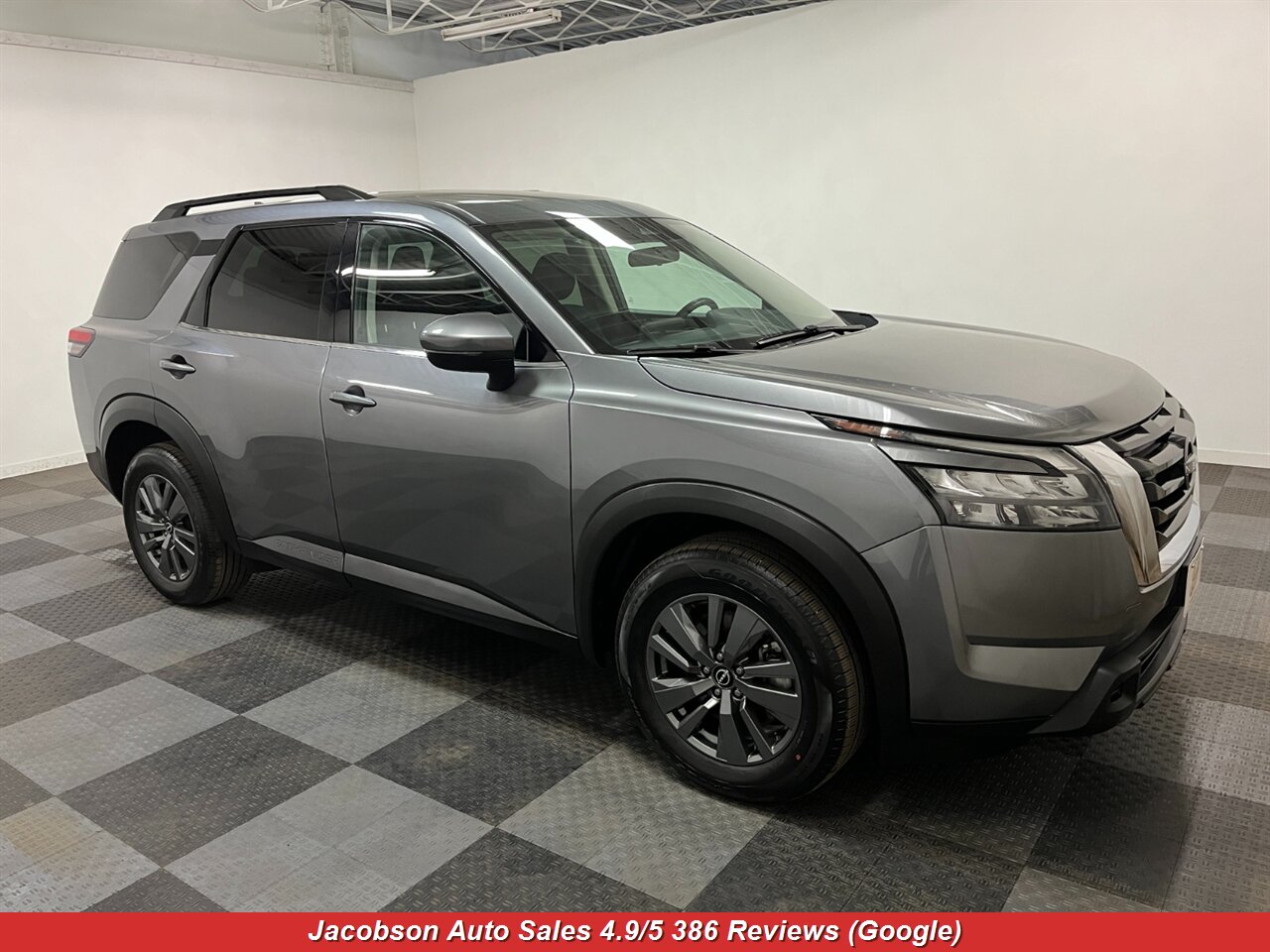 2024 Nissan Pathfinder SV AWD - Photo 3 - Oshkosh, WI 54901