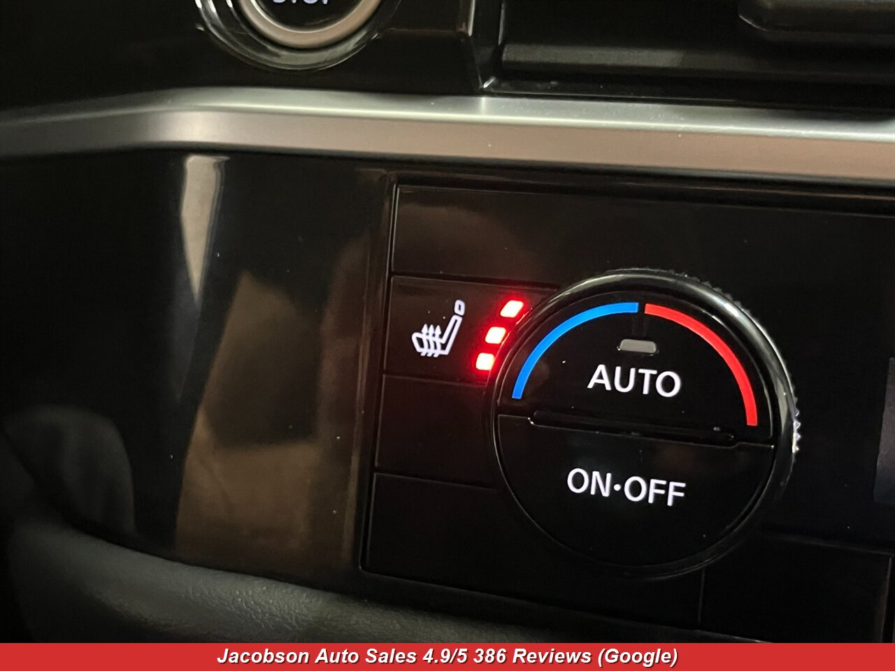 2024 Nissan Pathfinder SV AWD - Photo 22 - Oshkosh, WI 54901