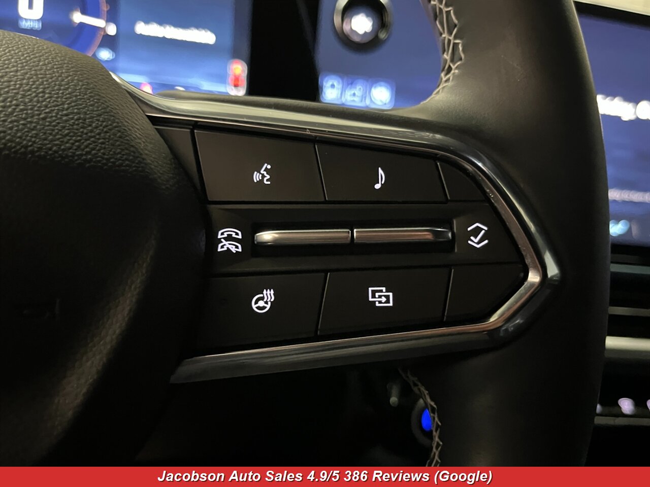 2024 Chevrolet Equinox EV 2LT AWD - Photo 8 - Oshkosh, WI 54901
