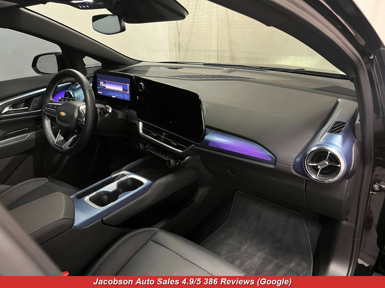 2024 Chevrolet Equinox EV 2LT AWD - Photo 52 - Oshkosh, WI 54901