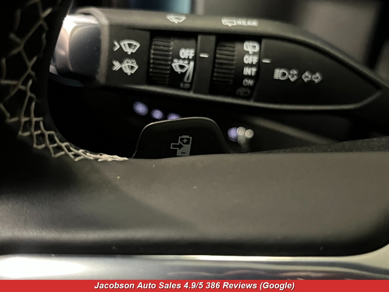 2024 Chevrolet Equinox EV 2LT AWD - Photo 10 - Oshkosh, WI 54901
