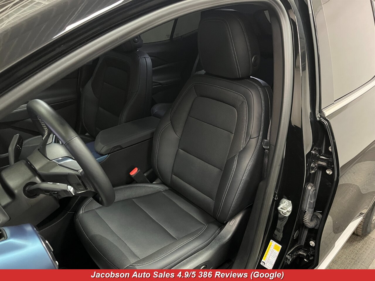 2024 Chevrolet Equinox EV 2LT AWD - Photo 33 - Oshkosh, WI 54901