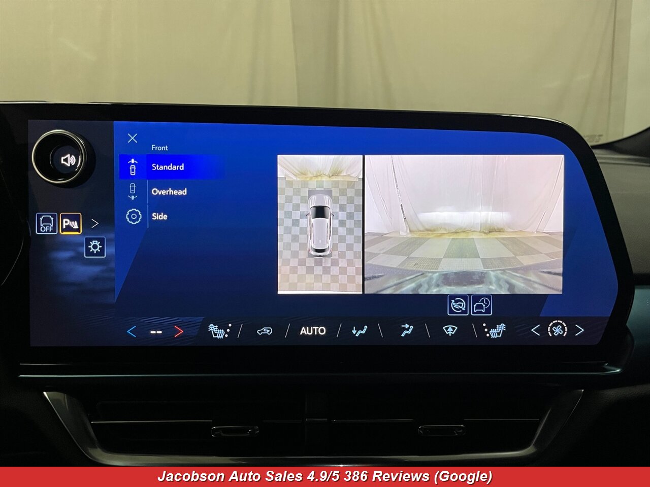 2024 Chevrolet Equinox EV 2LT AWD - Photo 15 - Oshkosh, WI 54901
