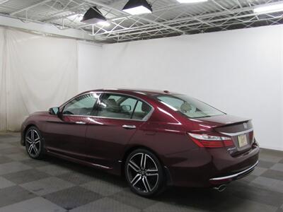 2016 Honda Accord Touring   - Photo 49 - Oshkosh, WI 54901