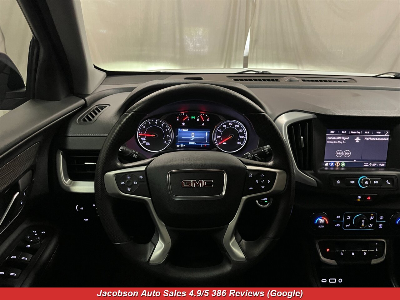 2024 GMC Terrain SLE - Photo 7 - Oshkosh, WI 54901