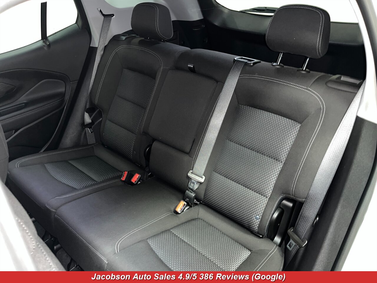 2024 GMC Terrain SLE - Photo 35 - Oshkosh, WI 54901