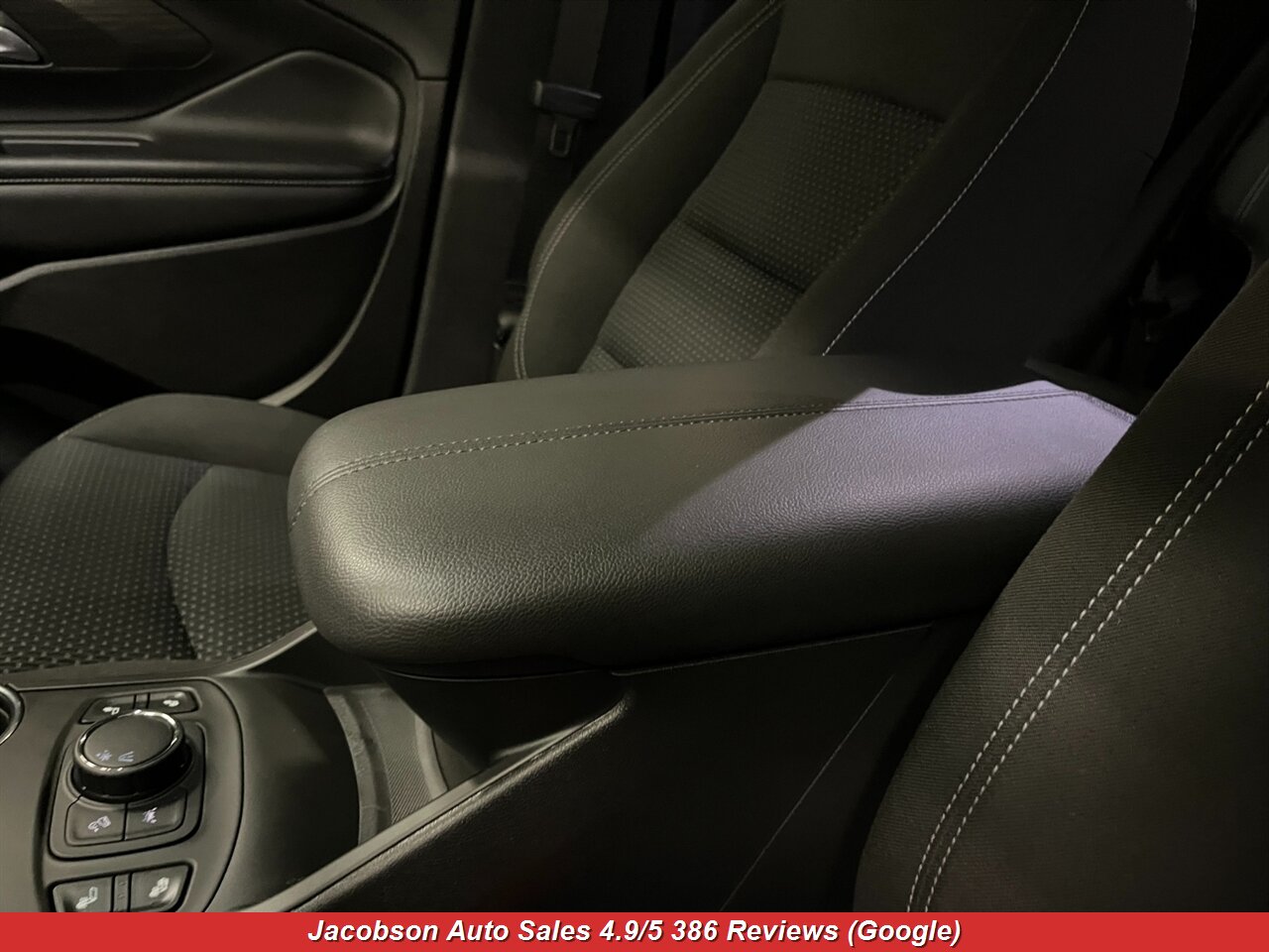 2024 GMC Terrain SLE - Photo 26 - Oshkosh, WI 54901