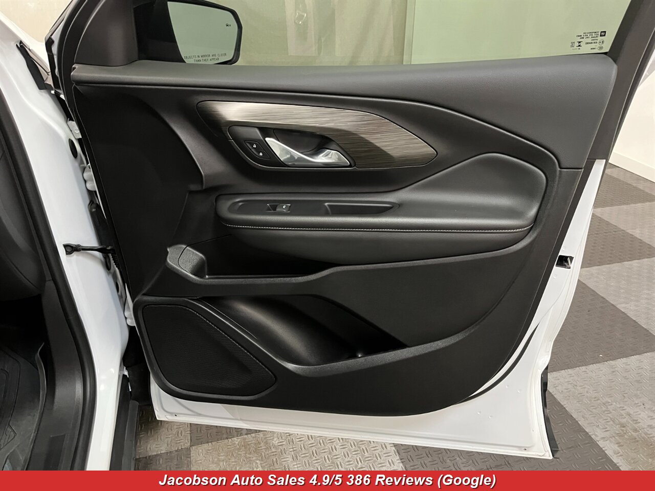 2024 GMC Terrain SLE - Photo 41 - Oshkosh, WI 54901