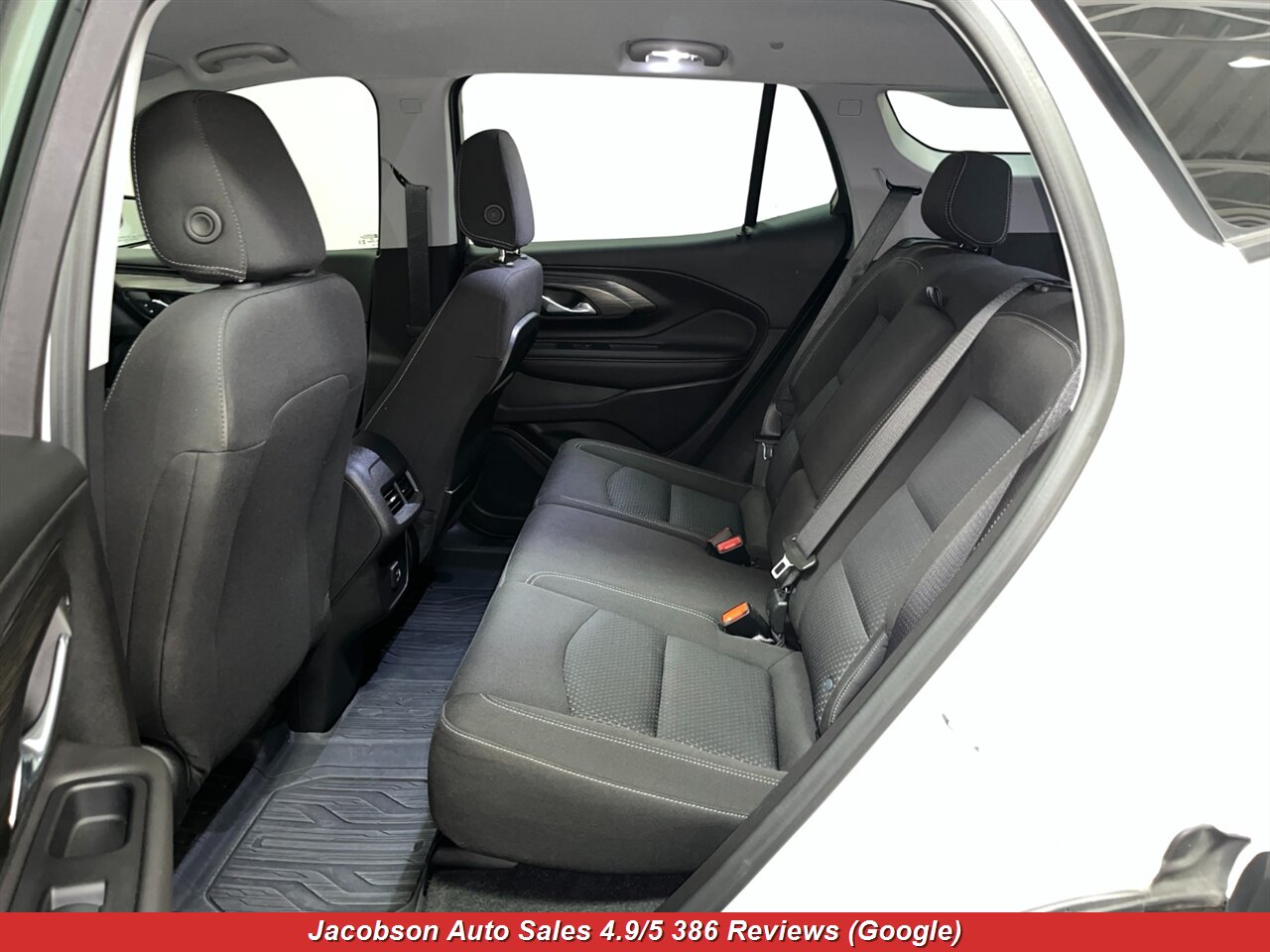 2024 GMC Terrain SLE - Photo 36 - Oshkosh, WI 54901