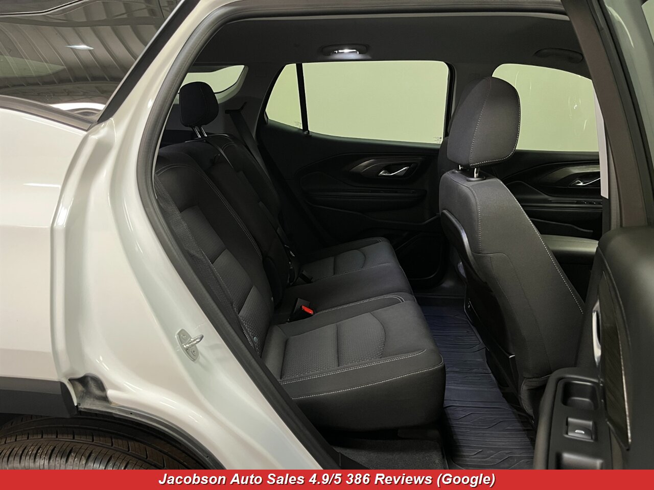 2024 GMC Terrain SLE - Photo 40 - Oshkosh, WI 54901