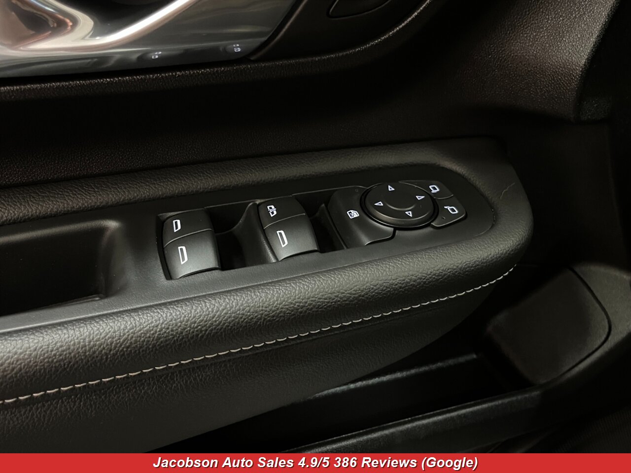 2024 GMC Terrain SLE - Photo 30 - Oshkosh, WI 54901