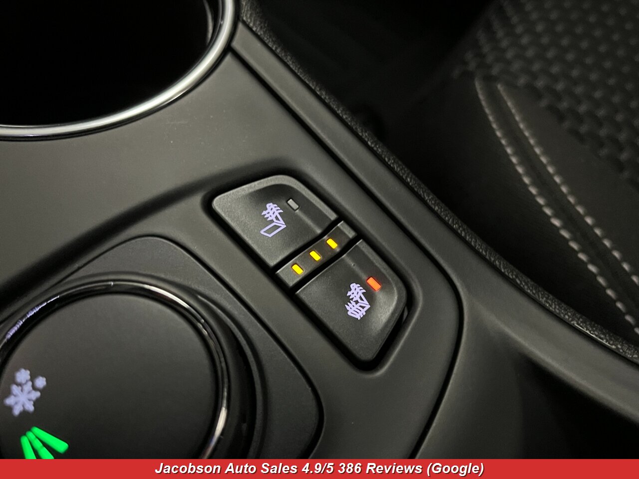 2024 GMC Terrain SLE - Photo 24 - Oshkosh, WI 54901
