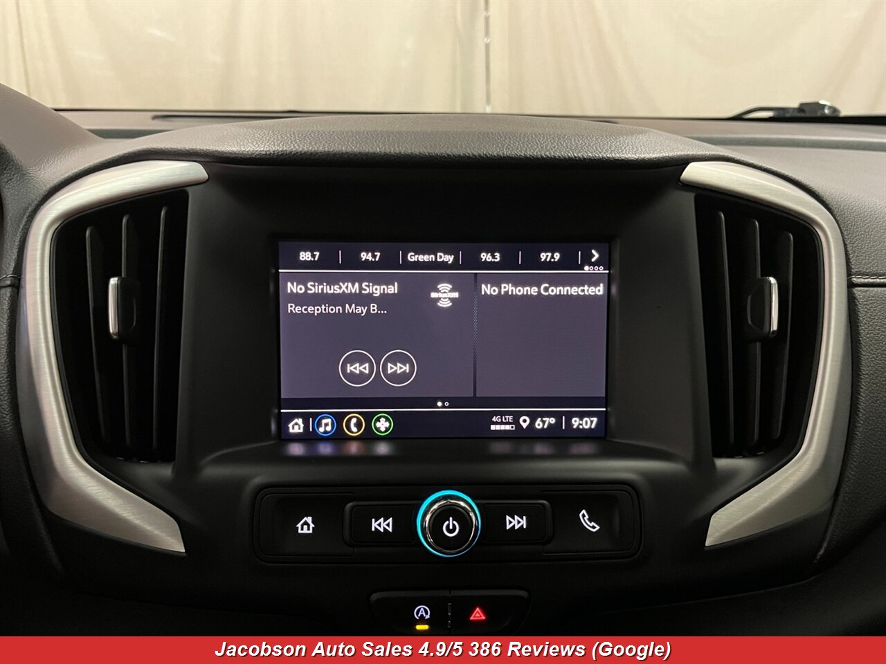 2024 GMC Terrain SLE - Photo 19 - Oshkosh, WI 54901