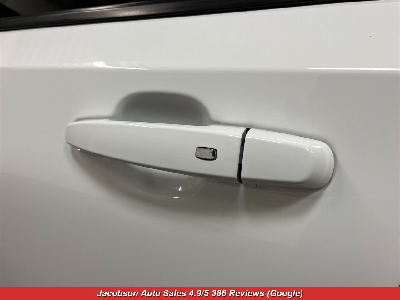 2024 GMC Terrain SLE - Photo 53 - Oshkosh, WI 54901