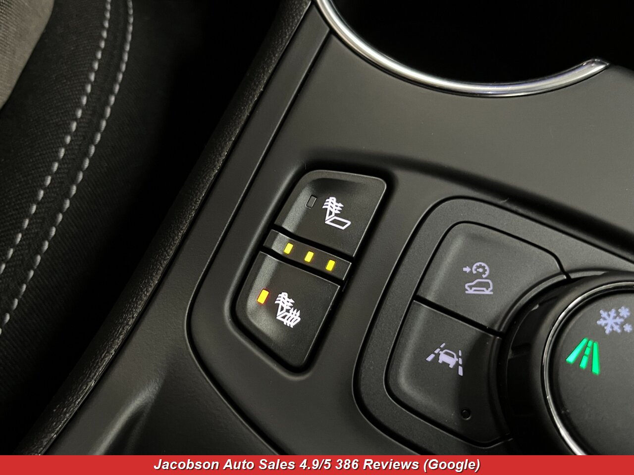 2024 GMC Terrain SLE - Photo 23 - Oshkosh, WI 54901