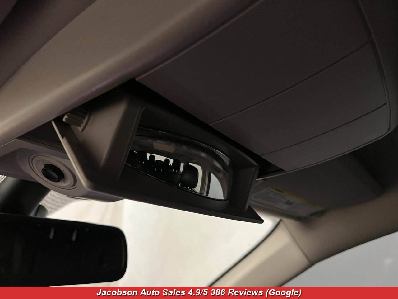 2018 Dodge Journey Crossroad AWD - Photo 15 - Oshkosh, WI 54901
