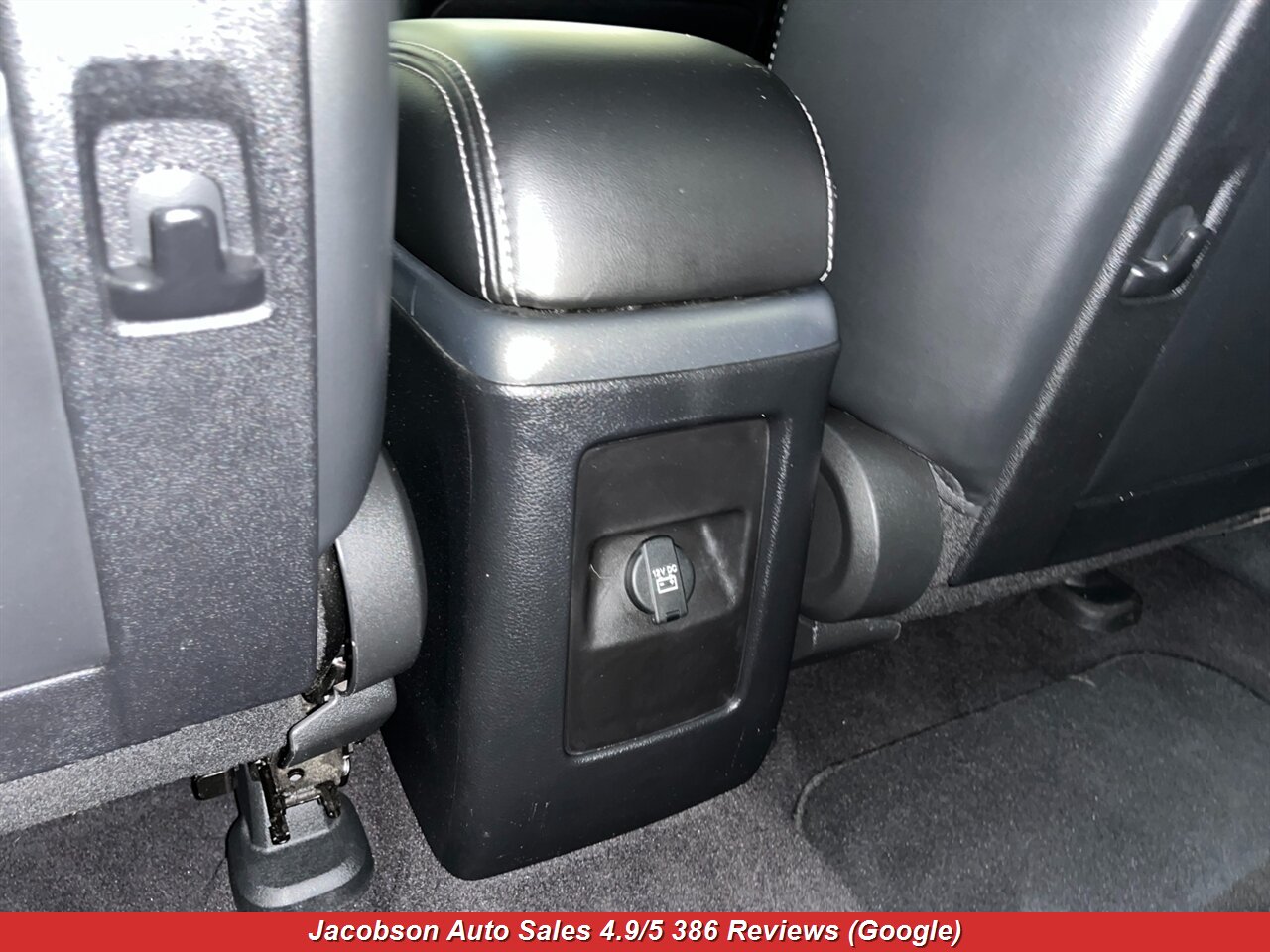 2018 Dodge Journey Crossroad AWD - Photo 28 - Oshkosh, WI 54901