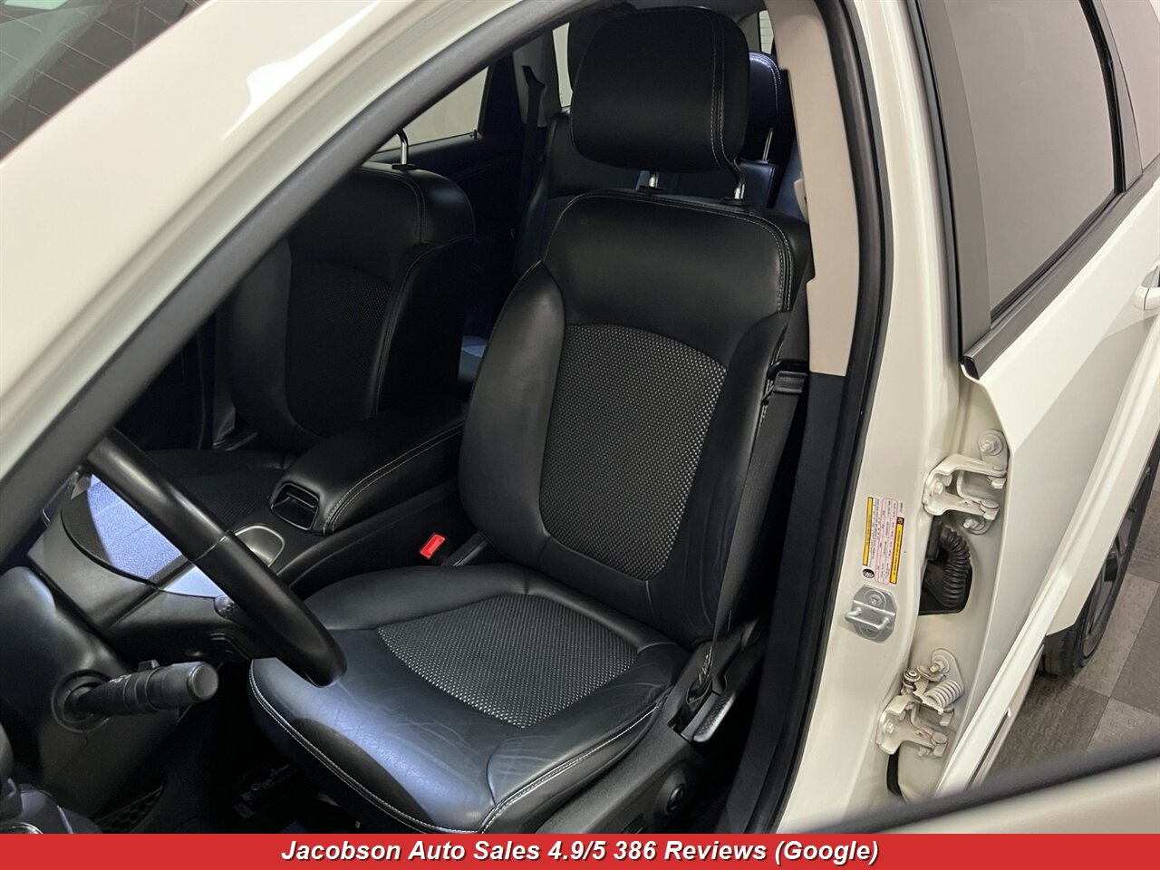 2018 Dodge Journey Crossroad AWD - Photo 26 - Oshkosh, WI 54901