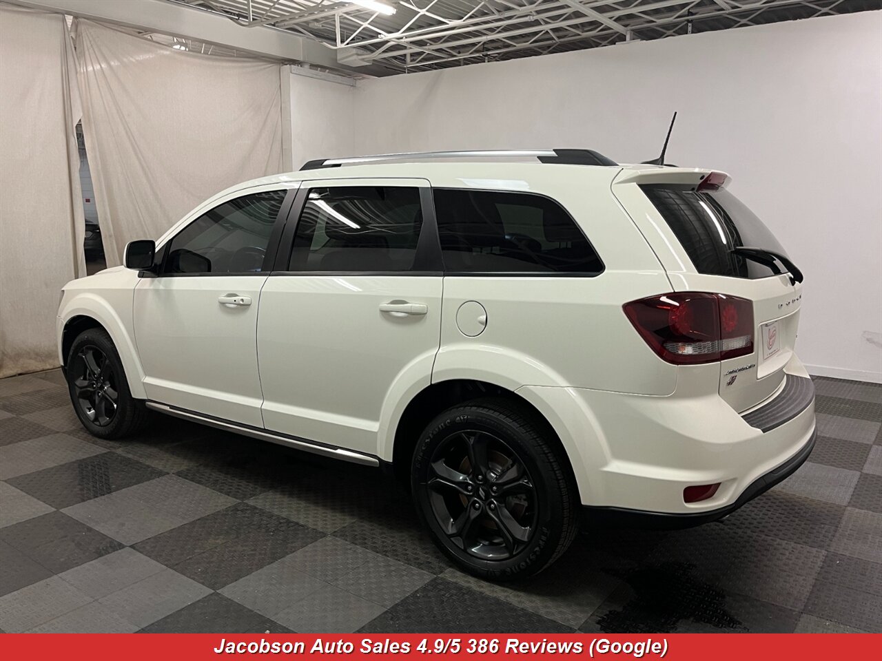 2018 Dodge Journey Crossroad AWD - Photo 34 - Oshkosh, WI 54901