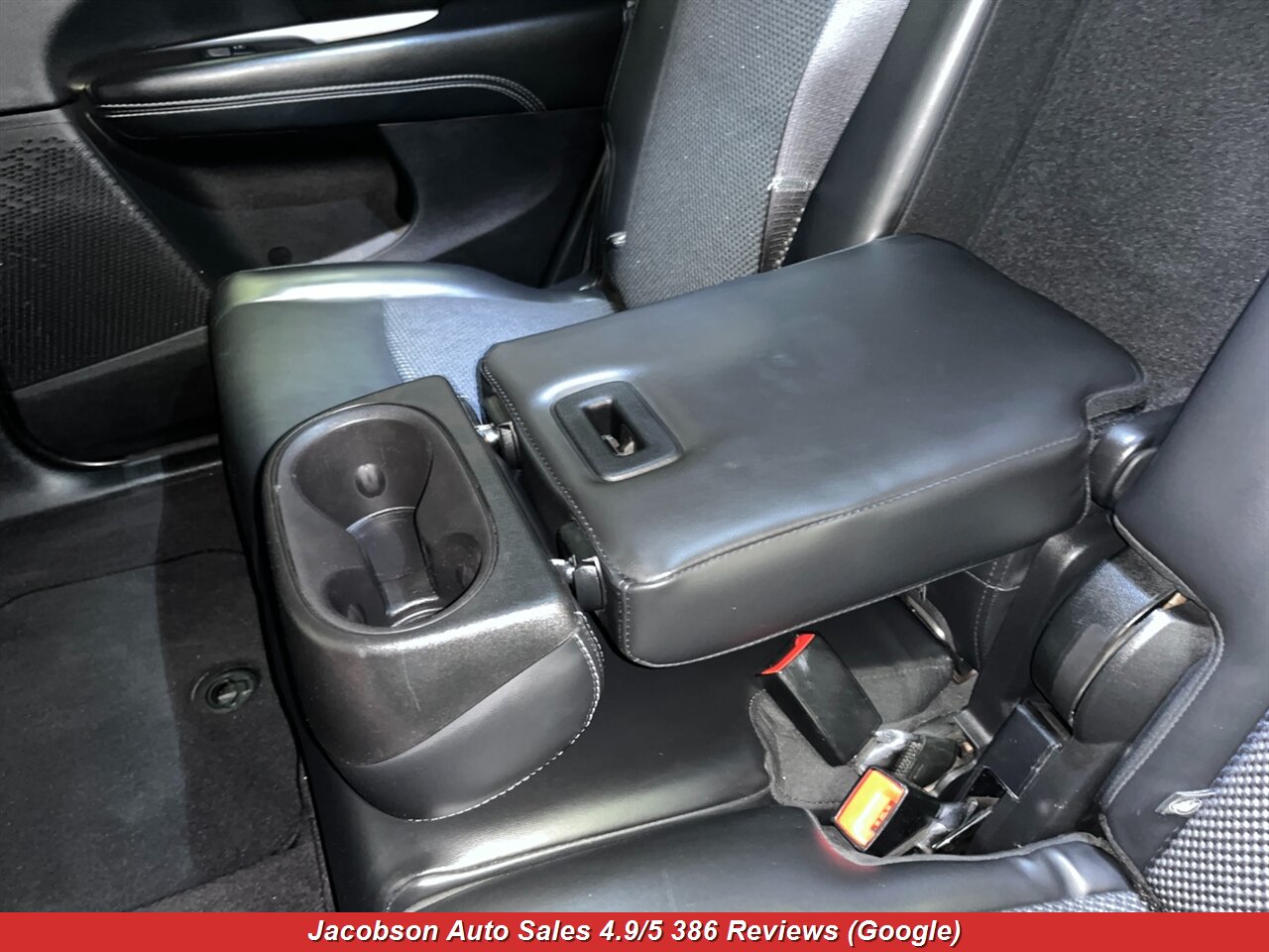 2018 Dodge Journey Crossroad AWD - Photo 33 - Oshkosh, WI 54901