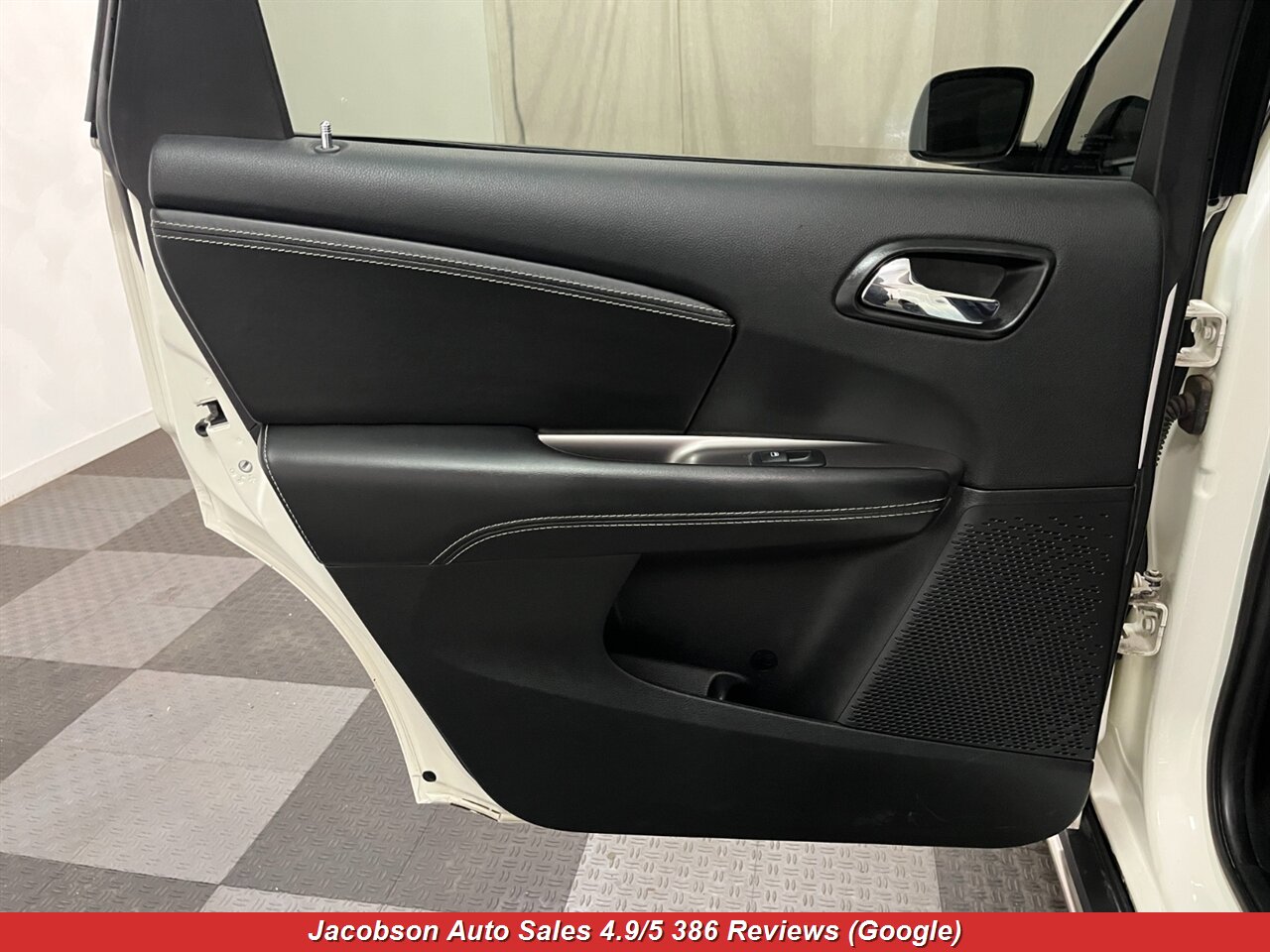 2018 Dodge Journey Crossroad AWD - Photo 27 - Oshkosh, WI 54901